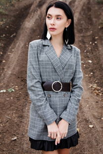 品牌女士藏青西服，时尚之选与品质生活的完美融合