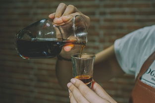 打造个性化品牌运动水杯，定制你的专属活力源泉