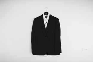 渝中商务西服定制品牌店，打造专属精英形象的首选之地