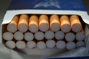 吸管奶嘴品牌大比拼，哪个品牌的奶嘴更软？