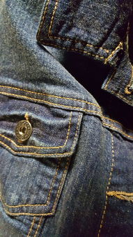日常穿搭中的西服装品牌，时尚与品质的完美结合