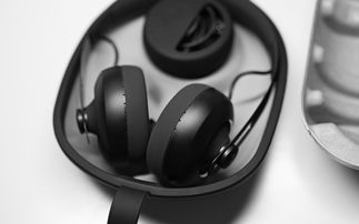 声优推荐耳机品牌全解析，为声音爱好者精选最佳听音之选
